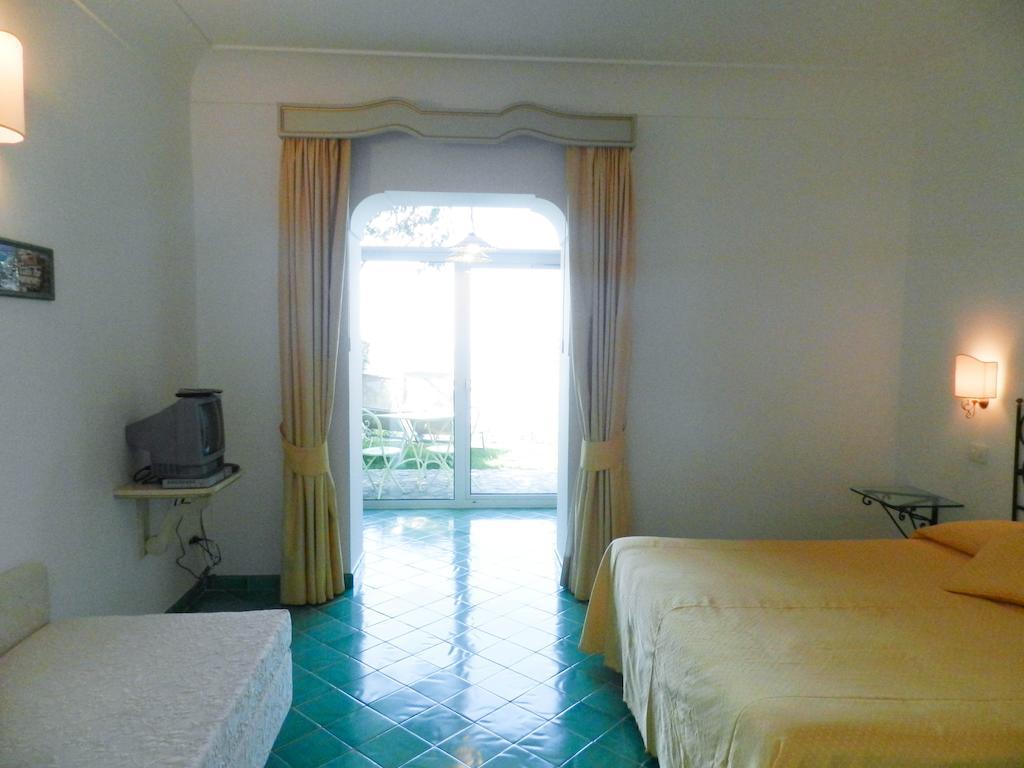 Bacio Del Sole B&B Позитано Экстерьер фото