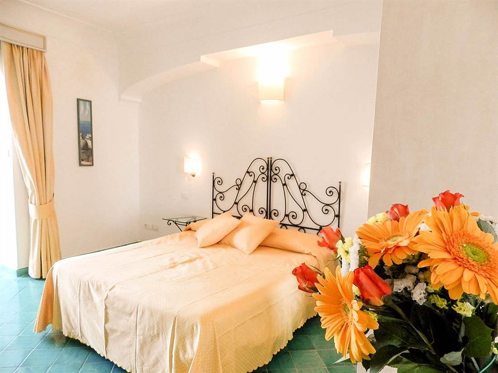 Bacio Del Sole B&B Позитано Экстерьер фото